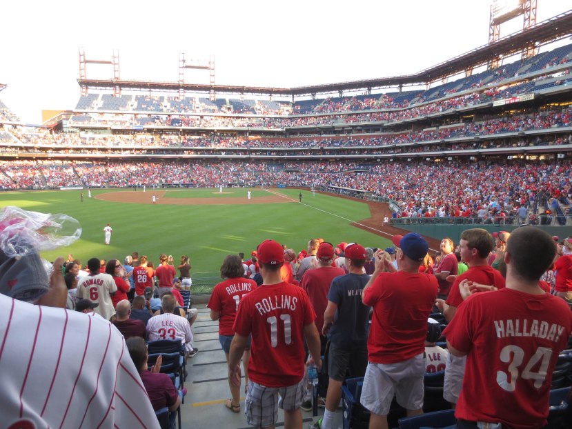 11_standing_ovation_for_jimmy_rollins_in_his_return_to_philadelphia
